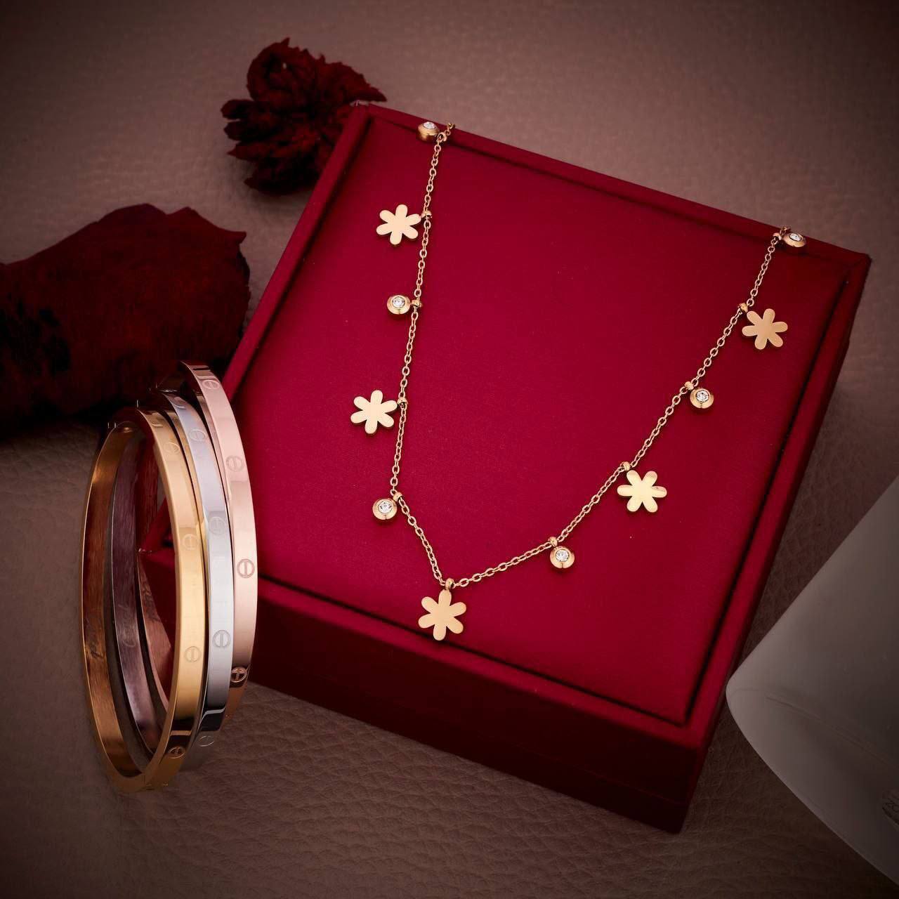 Ensemble : Bracelet Cartier et Collier Différents Motifs